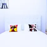 The Gallery Suite Phayathai